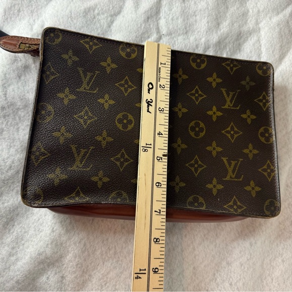 Authentic Louis Vuitton pochette homme